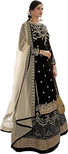 Pakistani Designer Outfits For Wedding